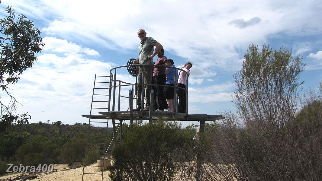 17-Wayne checks out the views from Hensleys Lookout on the Border Track.JPG